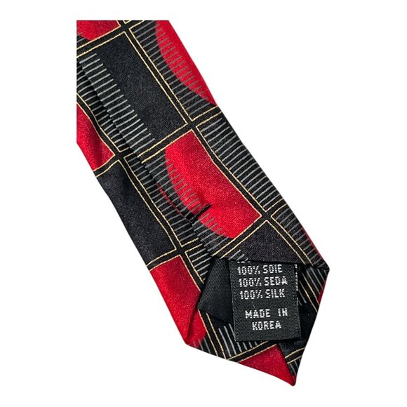 Bergamo New York Hand Made Silk Tie Red Black Geometric Pattern 57” x 4” - Picture 2 of 5